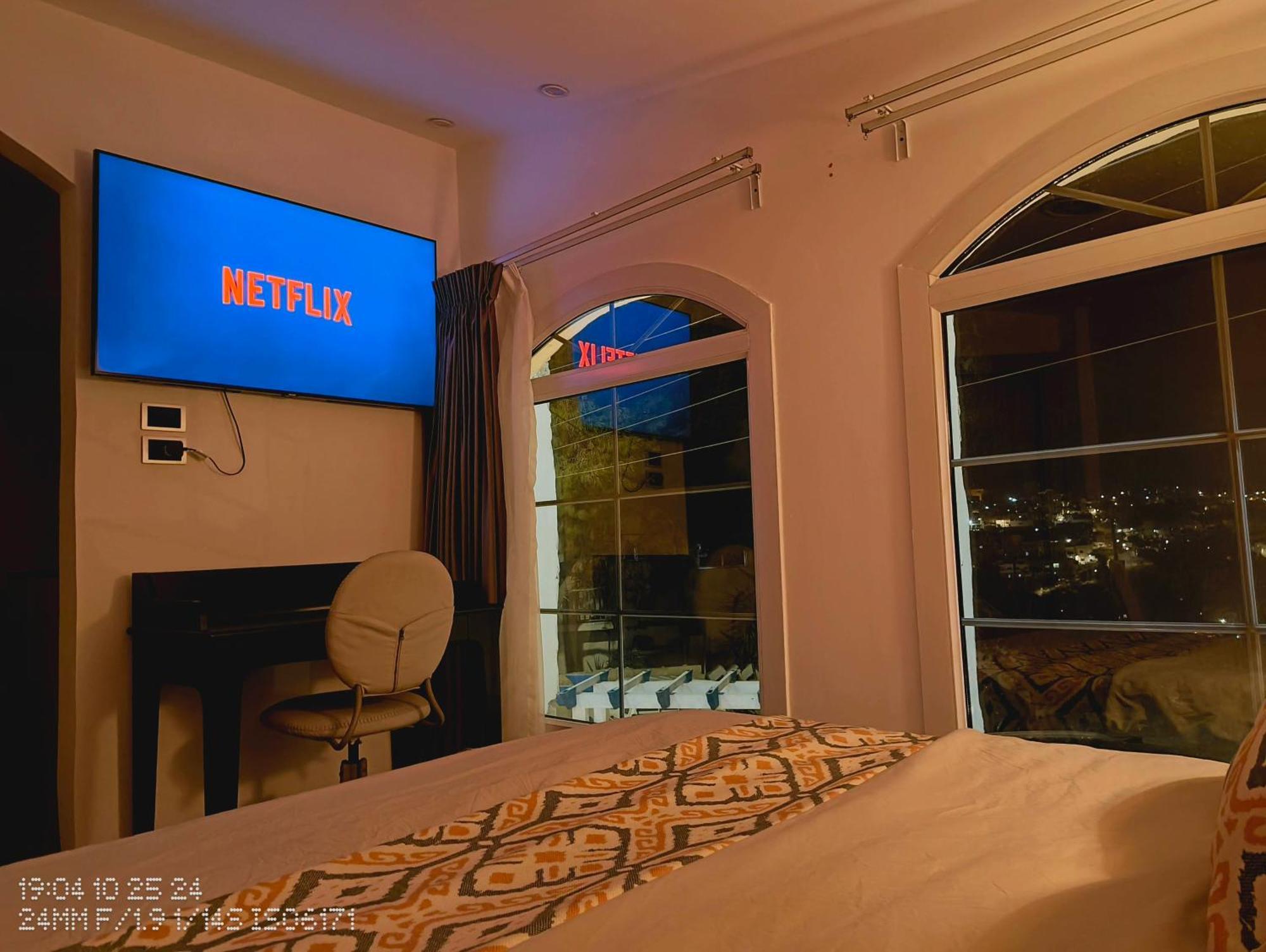 Celestia Boutique Inn - Boutique Stay Overlooking Jerash Ruins ジャラシュ エクステリア 写真
